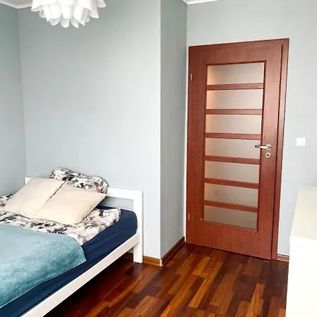 Three-room On Skarbka Z Gor Apartment Warsaw